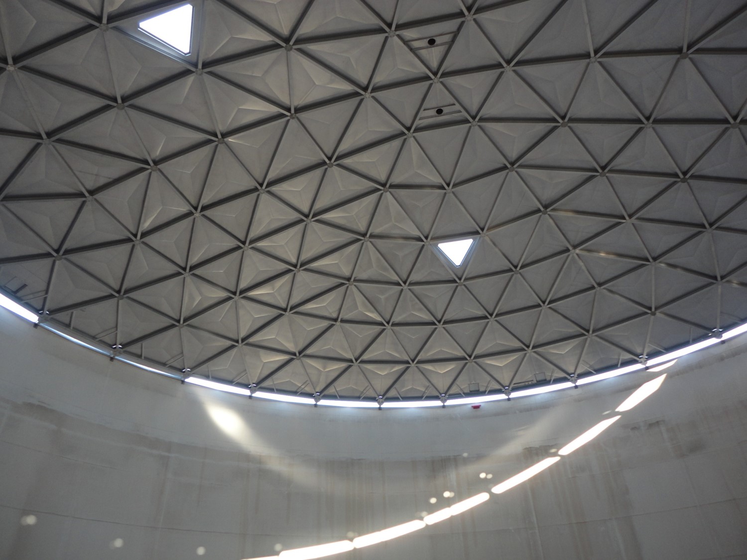Aluminum Geodesic Domes for Aboveground Storage: FlowDome Features : Matrix  Applied Technologies
